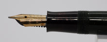 Load image into Gallery viewer, Parker Victory Mk IV-Dark Green with No.20 14ct Gold Nib-P1151a