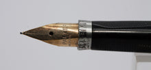 Load image into Gallery viewer, Parker 75 - Gold Perle with 14ct Gold Nib - P1213