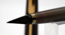 Load image into Gallery viewer, Parker 50 - "Falcon" in Matt Brown Resin Finish with Integal Section & Nib - P1025
