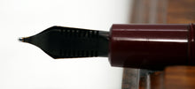 Load image into Gallery viewer, Parker Duofold Junior - Red with No.10 14ct Gold Nib - P1085j