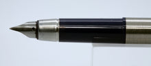 Load image into Gallery viewer, Z-Parker 25 Mk I - Flighter with M Steel Nib (Mk I) - P1085b