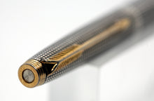 Load image into Gallery viewer, Parker 75-Cisele with No.83 14ct Gold Nib-P1141