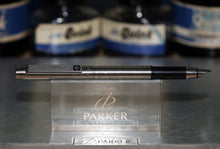 Load image into Gallery viewer, Z-Parker 25 Mk III - Black Trim - Medium Point Nib
