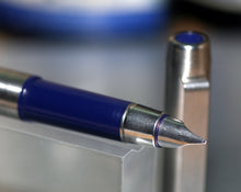 Load image into Gallery viewer, Z-Parker 25 Mk III - Blue Trim - Fine Point Nib