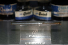 Load image into Gallery viewer, Z-Parker 75 Cisele - Sterling Silver - M Medium Point 14k Gold Nib