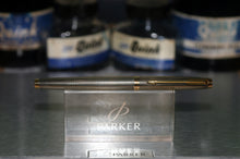 Load image into Gallery viewer, Z-Parker 75 Vermeil - Gold Plated Sterling Silver - XF Point 14k Gold Nib