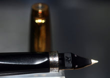 Load image into Gallery viewer, Z-Parker 75 Vermeil - Gold Plated Sterling Silver - XF Point 14k Gold Nib