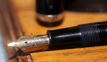 Load image into Gallery viewer, Z-Parker Duofold AF in Black with 14ct Gold Nib