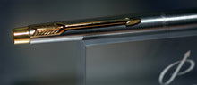 Load image into Gallery viewer, Z-Parker Classic Flighter GT - M Medium Two Sided 14k Gold Nib