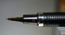 Load image into Gallery viewer, Z-Parker Classic Flighter GT - M Medium Two Sided 14k Gold Nib