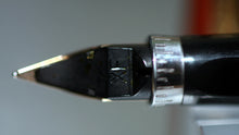 Load image into Gallery viewer, Z-Parker 75 Jasper Red Laque - XF Extra Fine Point 14k Gold Nib