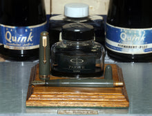 Load image into Gallery viewer, Z-Parker Duofold AF in Olive Green with 14ct Gold Nib