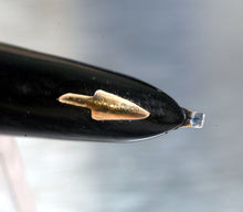 Load image into Gallery viewer, Z-Parker 61 in Cirrus Cloud Gold - Broad Italic Point 14k Gold Nib