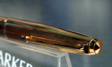 Load image into Gallery viewer, Z-Parker 61 in Insignia Gold - Medium Point 14k Gold Nib