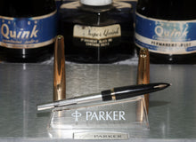 Load image into Gallery viewer, Z-Parker 61 in Insignia Gold - Medium Point 14k Gold Nib