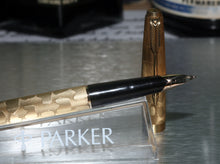 Load image into Gallery viewer, Z-Parker 65 in Stratus Cloud Gold - Medium Point 14k Gold Nib