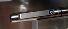 Load image into Gallery viewer, Z-Parker 25 Mk IV - Blue Trim - Broad Italic Nib