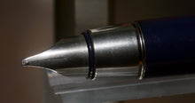 Load image into Gallery viewer, Z-Parker 25 Mk IV - Blue Trim - Broad Italic Nib