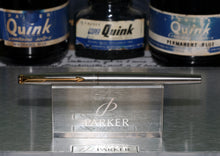 Load image into Gallery viewer, Z-Parker 50 (aka The Falcon) - Flighter with Gold Trim - Medium Point Nib