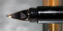 Load image into Gallery viewer, Z-Parker 88/Rialto - Silver Flute with Gold Trim - Medium Point Nib