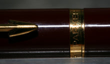 Load image into Gallery viewer, Z-Parker 75 Burgundy Laque - Medium Point 14k Gold Nib