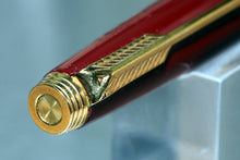 Load image into Gallery viewer, Z-Parker 75 Burgundy Laque - Medium Point 14k Gold Nib