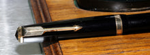 Load image into Gallery viewer, Z-Parker Duofold Maxima in Black with No.50 14ct Gold Nib