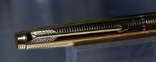 Load image into Gallery viewer, Z-Parker 75 - Insignia Cisele with No.64 Broad 14ct Gold Nib - (P845a)