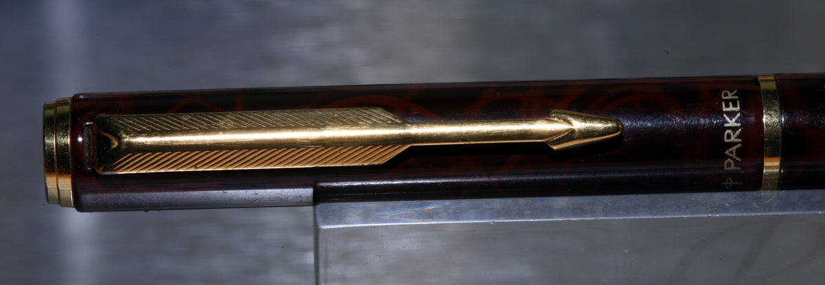 Z-Parker 95 - Thuya Laque with Medium Point Gold Nib - (P642