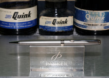 Load image into Gallery viewer, Z-Parker Sonnet - Matt Grey / Metallic Grey CT with a Std Ball Point - (P739)