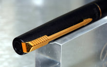 Load image into Gallery viewer, Z-Parker 15 - Matt Black with M Medium Point Gold nib - (P751d)