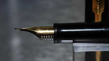 Load image into Gallery viewer, Z-Parker 15 - Matt Black with M Medium Point Gold nib - (P751d)