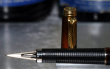 Load image into Gallery viewer, Z-Parker 180 - Tortoiseshell with F 2-side gold nib - (P507)