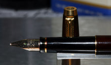Load image into Gallery viewer, Z-Parker 75 - Woodgrain (Mk 3 Section) with No.42 M Oblique 14ct Gold Nib - (P592)