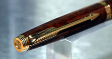 Load image into Gallery viewer, Z-Parker 75 - Thuya with Medium Point 14ct Gold Nib - (P656)