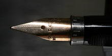 Load image into Gallery viewer, Z-Parker 75 - Thuya with Medium Point 14ct Gold Nib - (P656)