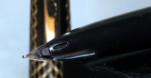 Load image into Gallery viewer, Z-Sheaffer Stylepoint 904 - Black & Gold Model 632 with 14ct Gold Nib - (P690a)