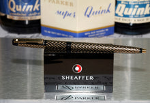 Load image into Gallery viewer, Z-Sheaffer Stylepoint 904 Ball Point - Black & Gold with Sheaffer Refill - (P661b)