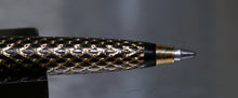 Load image into Gallery viewer, Z-Sheaffer Stylepoint 904 Ball Point - Black & Gold with Sheaffer Refill - (P661b)