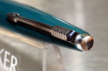 Load image into Gallery viewer, Z-Parker 45 - Turquiose Schools CT with F Fine Point 14ct Gold Nib - (P386)