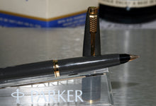 Load image into Gallery viewer, Z-Parker 45 - Grey Schools GT with F Fine Point 14ct Gold Nib - (P510a)