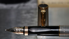 Load image into Gallery viewer, Z-Parker 75 Premier - Cisele with FO Fine Oblique 18ct Gld Nib - (P844)