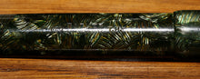 Load image into Gallery viewer, Z-Parker Victory Mark I - Green Striated with "N" 14ct Gold Nib - (P419)