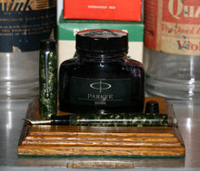 Load image into Gallery viewer, Z-Parker Victory Mark I - Green Striated with "N" 14ct Gold Nib - (P419)