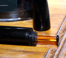 Load image into Gallery viewer, Z-Parker Vacumatic - Black (2 Bands) with Vacumatic 14ct Gold Nib - (P209)