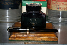 Load image into Gallery viewer, Z-Parker Vacumatic - Black (Blue Diamond) with Vacumatic 14ct Gold Nib - (P138)