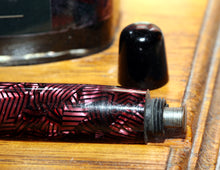 Load image into Gallery viewer, Z-Parker Televisor - Striated Red with Parker No.27 USA 14ct Gold Nib - (P743)