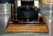 Load image into Gallery viewer, Z-Parker Televisor - Striated Red with Parker No.27 USA 14ct Gold Nib - (P743)
