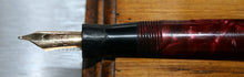 Load image into Gallery viewer, Z-Parker Parkette - Slender Red with No.5 14ct Gold Nib - (P423)