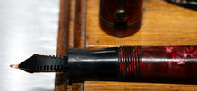 Load image into Gallery viewer, Z-Parker Parkette - Slender Red with No.5 14ct Gold Nib - (P423)